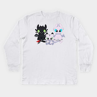 Fury family with baby girl dragon, toothless dragon mama, parents gift Kids Long Sleeve T-Shirt